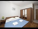 Apartments Robert - sea view : A1(4+1), A2(4+2) Brela - Riviera Makarska  - Apartment - A2(4+2): bedroom