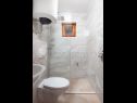 Apartments Ante M - 100 m from beach: A1(4+2), A2(4+2), C3(2) Brela - Riviera Makarska  - Apartment - A1(4+2): bathroom with toilet