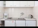 Apartments Ante M - 100 m from beach: A1(4+2), A2(4+2), C3(2) Brela - Riviera Makarska  - Apartment - A2(4+2): kitchen