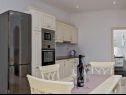 Apartments Draga - 10 m from sea: A1(4+2), A2(2+2) Brela - Riviera Makarska  - Apartment - A1(4+2): kitchen