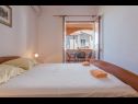 Apartments Ruze - 200 m from sea : A1(6+1), A2(8+1) Brela - Riviera Makarska  - Apartment - A2(8+1): bedroom
