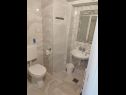 Apartments Mare - 150 m from beach SA1(2), A2(4+1), A3(4+2) Brela - Riviera Makarska  - Apartment - A2(4+1): bathroom with toilet
