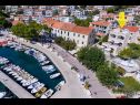 Apartments and rooms Hope - 30m to the sea & seaview: R1(3), R3(3), A2(3), A4(4) Brela - Riviera Makarska  - house