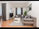 Apartments Ivi - 100 m from pebble beach: A1(2+2), A2(2+2), A3(2+2), A4(4+4), A5(2+2) Drasnice - Riviera Makarska  - Apartment - A4(4+4): living room