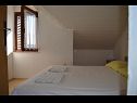 Apartments Jozo - 150 m from pebble beach: A1(2), A2(2), A3(2), A4(4), A5(4) Gradac - Riviera Makarska  - Apartment - A4(4): bedroom