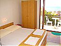 Apartments Jozo - 150 m from pebble beach: A1(2), A2(2), A3(2), A4(4), A5(4) Gradac - Riviera Makarska  - bedroom