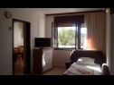 Apartments Biljana - 150m from beach: A1(2+1), A2(2+2), A3(5), A4(2+2) Gradac - Riviera Makarska  - Apartment - A2(2+2): bedroom