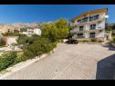 Apartments Gloria - 5 min to the beach : SA1(3+1), SA2(3), SA3(3), SA4(4), SA5(3), SA6(3), SA7(2), A8(6+4) Gradac - Riviera Makarska  - parking