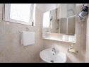 Apartments Goge - 90 m from the beach: A1(4), SA2(2) Gradac - Riviera Makarska  - Studio apartment - SA2(2): bathroom