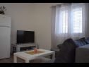 Apartments Doris - entire floor & sea view : A1(5) Gradac - Riviera Makarska  - Apartment - A1(5): living room