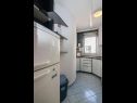 Apartments Mira - economy: A1(2+2), SA2(2), SA3(2) Igrane - Riviera Makarska  - Apartment - A1(2+2): kitchen