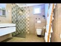 Holiday home Marty - with pool: H(6+2) Kozica - Riviera Makarska  - Croatia - H(6+2): bathroom with toilet