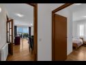 Apartments Josip - panoramic sea view & parking: A1(4+2) Makarska - Riviera Makarska  - Apartment - A1(4+2): hallway