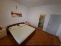 Apartments Željko - spacious and affordable A1(6+2), SA2(2), SA3(2), SA4(2+1) Makarska - Riviera Makarska  - Apartment - A1(6+2): bedroom
