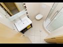 Apartments Gianni - modern & great location: SA1(2), A2(2+2), A3(2+2) Makarska - Riviera Makarska  - Apartment - A2(2+2): bathroom with toilet