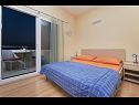 Apartments Gianni - modern & great location: SA1(2), A2(2+2), A3(2+2) Makarska - Riviera Makarska  - Apartment - A2(2+2): bedroom