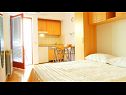 Apartments Bor - with great view: A1(4+2)Garbin, SA2(2)Levant Makarska - Riviera Makarska  - Studio apartment - SA2(2)Levant: interior