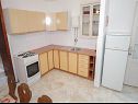 Apartments Srzi A1(7+1), SA2(2), A3(2+1), A4(2+2), A5(4+1) Makarska - Riviera Makarska  - Apartment - A1(7+1): kitchen