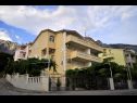 Apartments Ivi - big parking and courtyard SA2(3), SA3(2+2), SA4(2+2), SA5(2+2), SA6(2+2) Makarska - Riviera Makarska  - house