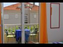 Apartments Ivi - big parking and courtyard SA2(3), SA3(2+1), SA4(2+1), SA5(2+1), SA6(2+1) Makarska - Riviera Makarska  - Studio apartment - SA2(3): terrace