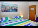 Apartments Ivi - big parking and courtyard SA2(3), SA3(2+1), SA4(2+1), SA5(2+1), SA6(2+1) Makarska - Riviera Makarska  - Studio apartment - SA6(2+1): bedroom