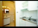Apartments and rooms Ljuba - 130 meter from sea SA1(2), SA2(2), SA6(2), A4(2+1), R3(2+1), R7(2+1) Makarska - Riviera Makarska  - Studio apartment - SA6(2): kitchen