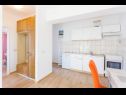 Apartments Tomislava - ground floor apartments: A1(2+1), A2(2+3) Makarska - Riviera Makarska  - Apartment - A1(2+1): kitchen