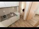 Apartments Mat A1(2+2), A2(2+1), SA3(2), A4(2+2), A5(2+2), SA6(2), A7(2+2), A8(2+2), SA9(2) Makarska - Riviera Makarska  - Apartment - A8(2+2): kitchen