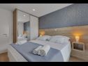 Apartments Lara - with terrace : A1(4), A2(4) Makarska - Riviera Makarska  - Apartment - A1(4): bedroom