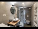 Apartments Brani A1(4) Makarska - Riviera Makarska  - Apartment - A1(4): bathroom with toilet