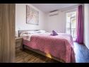 Apartments Brane A1(4) Makarska - Riviera Makarska  - Apartment - A1(4): bedroom
