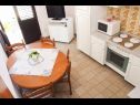 Apartments Ruza A1(4), A2(4), A3(4), A4(3+2), SA5(2), SA6(2+1), SA7(2), A8(2+2) Makarska - Riviera Makarska  - Apartment - A3(4): kitchen and dining room