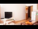 Apartments Ruza A1(4), A2(4), A3(4), A4(3+2), SA5(2), SA6(2+1), SA7(2), A8(2+2) Makarska - Riviera Makarska  - Apartment - A4(3+2): living room