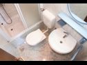 Apartments Ruza A1(4), A2(4), A3(4), A4(3+2), SA5(2), SA6(2+1), SA7(2), A8(2+2) Makarska - Riviera Makarska  - Studio apartment - SA6(2+1): bathroom with toilet