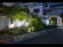 Apartments Gianni - modern & great location: SA1(2), A2(2+2), A3(2+2) Makarska - Riviera Makarska  - courtyard
