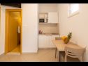 Apartments Gianni - modern & great location: SA1(2), A2(2+2), A3(2+2) Makarska - Riviera Makarska  - Studio apartment - SA1(2): kitchen and dining room