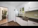 Apartments Dolo - in centre: A1(5), A2(5) Makarska - Riviera Makarska  - Apartment - A1(5): kitchen