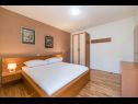 Apartments Dolo - in centre: A1(5), A2(5) Makarska - Riviera Makarska  - Apartment - A2(5): bedroom