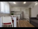 Apartments Mario - with terace: A1(2+2), A2(4), A3(2+2) Makarska - Riviera Makarska  - Apartment - A3(2+2): kitchen and dining room