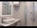 Apartments and rooms Tattoo - modern & free parking: A1(2+1), A4(2+1), A6(2+1), SA2(3), SA3(3), SA5(3), R(3) Makarska - Riviera Makarska  - Apartment - A6(2+1): bathroom with toilet