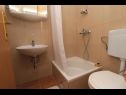 Apartments and rooms Tattoo - modern & free parking: A1(2+1), A4(2+1), A6(2+1), SA2(3), SA3(3), SA5(3), R(3) Makarska - Riviera Makarska  - Studio apartment - SA5(3): bathroom with toilet