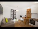 Apartments Maka - city centar: A1(4+2), A2(2+2), A3(4+2), A4(2+2), A5(4+2), A6(4+1) Makarska - Riviera Makarska  - Apartment - A2(2+2): living room