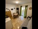 Apartments Bogomir - 80 m from beach: A1(4+1) Podgora - Riviera Makarska  - Apartment - A1(4+1): living room