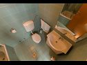 Apartments Cobra - excellent location: A1(2+2), SA2(2+1), A4(4+2) Tucepi - Riviera Makarska  - Apartment - A4(4+2): bathroom with toilet