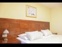 Apartments Villa Sailor - luxurious : 1 - A101 (2+2), 2 - R201 (2), 3 - SA202 (2+2), 4 - SA204 (2), 5 - SA304 (2), 6 - SA305 (2+2), 7 - R401 (2), 8 - R404 (2) Tucepi - Riviera Makarska  - Apartment - 1 - A101 (2+2): bedroom