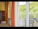 Apartments Villa Sailor - luxurious : 1 - A101 (2+2), 2 - R201 (2), 3 - SA202 (2+2), 4 - SA204 (2), 5 - SA304 (2), 6 - SA305 (2+2), 7 - R401 (2), 8 - R404 (2) Tucepi - Riviera Makarska  - Studio apartment - 6 - SA305 (2+2): view