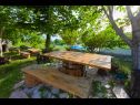 Holiday home Tonci - comfortable & surrounded by nature: H(8+2) Tucepi - Riviera Makarska  - Croatia - garden