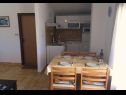 Apartments and rooms Ognjen - family apartments with free parking A1(2+2), SA3(2), R1(2), A5 (4+2) Betina - Island Murter  - Apartment - A1(2+2): kitchen and dining room