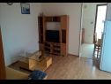 Apartments Drago - 50 m from sea: A2(2+2) Betina - Island Murter  - Apartment - A2(2+2): living room