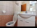 Apartments Slađa - 150 m from beach: A1(4+1), A2(4+1), A3(2+1) Jezera - Island Murter  - Apartment - A3(2+1): bathroom with toilet